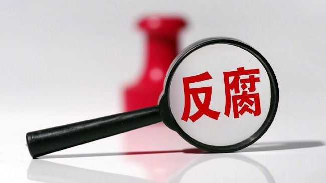 现场还播放了一段“沈腾艾伦cp混剪视频”，看到他俩从青涩成长到现在的成熟担当，让沈腾感动落泪